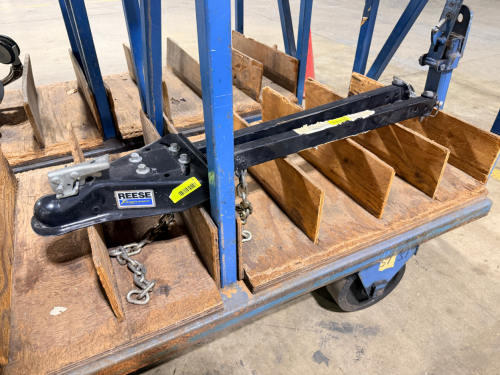 REESE TOWPOWER TRAILER COUPLER WITH ADJUSTABLE CHANNEL MOUNT