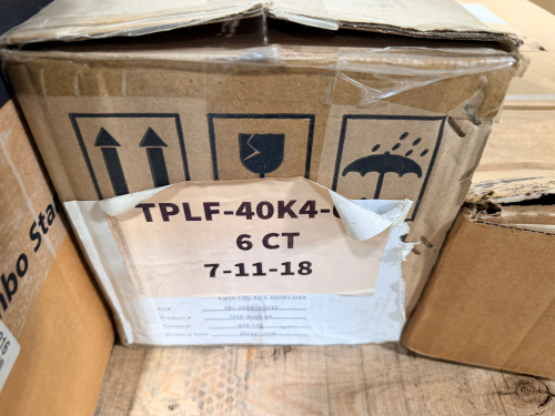 (1) PALLET OF ASSORTED TRUCK PARTS.