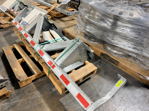 VANGUARD CMC TRAILER MOUNTED FRAME / REAR ASSEMBLY COMPONENT