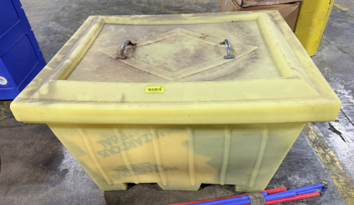 LARGE SPILL CONTAINMENT KIT W/ YELLOW PLASTIC TOTE.