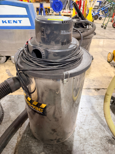 SHOP VAC 12 GALLON VACUUM