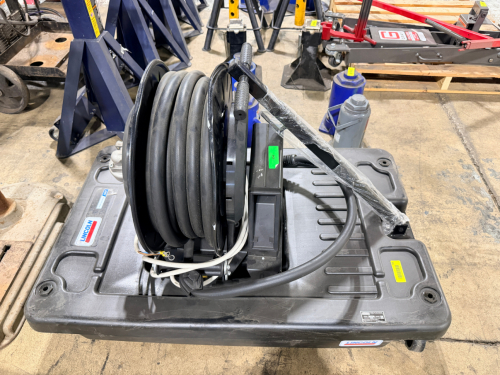 LINCOLN USED FLUID DRAIN WITH HOSE REEL, 17 GALLON CAPACITY, MOBILE BASE