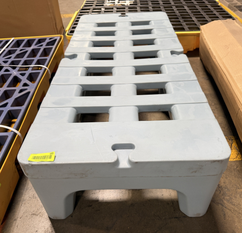 48" HEAVY DUTY PLASTIC DUNNAGE RACK