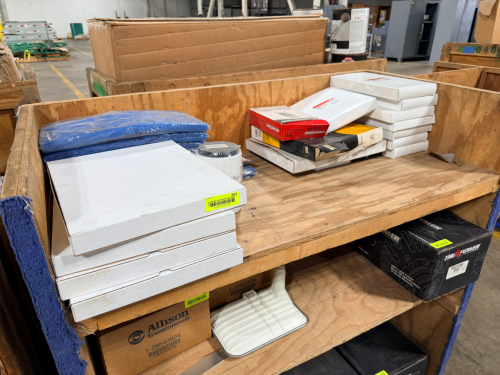 MIXED LOT OF INDUSTRIAL / ELECTRICAL SUPPLIES INCLUDING FLAT PANEL LIGHTS, FILTERS, AND ASSORTED COMPONENTS (MULTIPLE NEW-IN-BOX ITEMS).