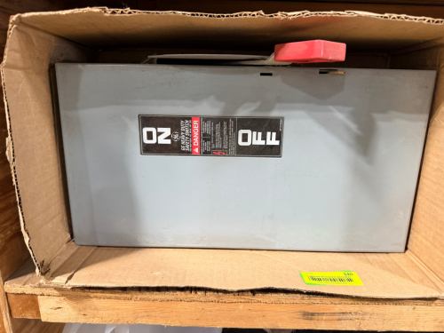GE (GENERAL ELECTRIC) THN3363 SAFETY SWITCH, 100 AMP, NON-FUSED, HEAVY-DUTY DISCONNECT.