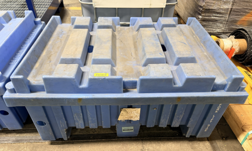 HEAVY-DUTY PLASTIC BULK STORAGE BIN / TOTE (STACKABLE)