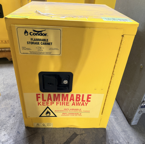 CONDOR FLAMMABLE STORAGE CABINET, STEEL CONSTRUCTION WITH SINGLE DOOR AND INTERNAL SHELVING SUPPORTS