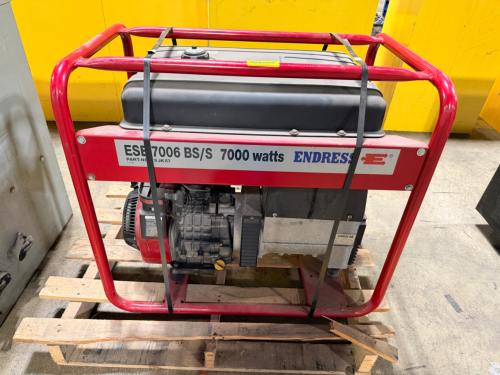 ENDRESS PORTABLE GENERATOR, 7000 WATT GAS POWERED UNIT, OPEN FRAME DESIGN WITH MULTIPLE OUTLETS