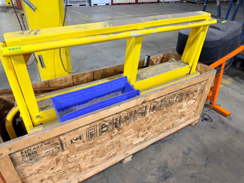 STEEL GUARD RAIL ASSEMBLY WITH MOUNTING FRAME ( MAN LIFT PLATFORM )