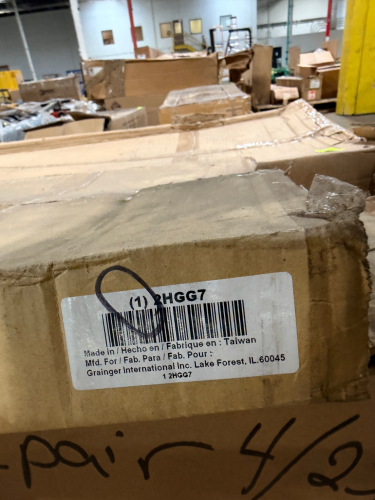 ASSORTED INDUSTRIAL SHELVING OR RACK COMPONENTS, MULTIPLE CARTONS