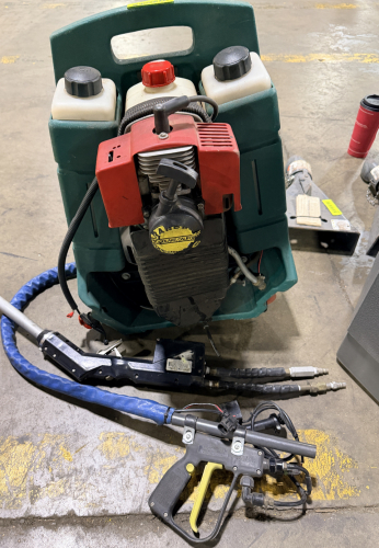 BACKPACK GAS POWERED SPRAYER SYSTEM WITH HOSE AND SPRAY GUN WAND
