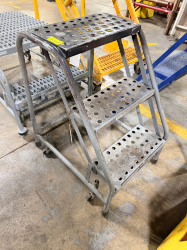 THREE STEP ROLLING METAL STEP LADDER