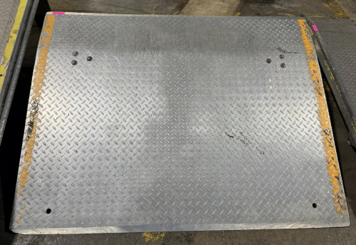 DIAMOND PLATE STEEL DOCK PLATE WITH TAPERED EDGE