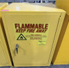 12 GALLON FLAMMABLE SAFETY STORAGE CABINET WITH INTERIOR SHELF