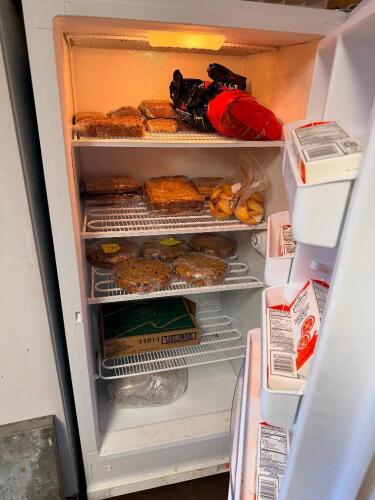 UPRIGHT COMMERCIAL FREEZER.