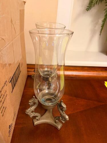 (1) BOX OF ASSORTED GLASS CENTER PIECES AND LANTERS