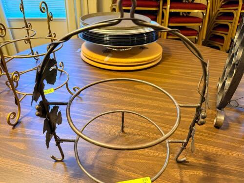 TWO TIER PLATTER STAND
