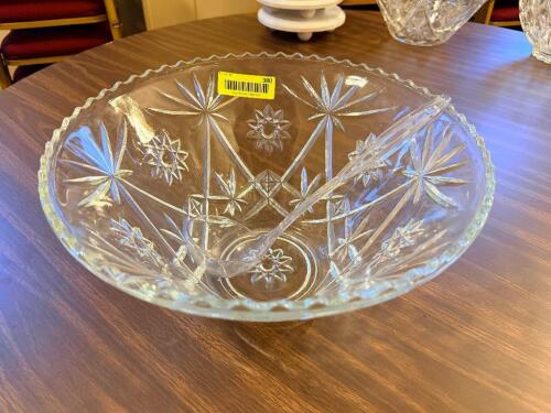 GLASS PUNCH BOWL W/ LADLE