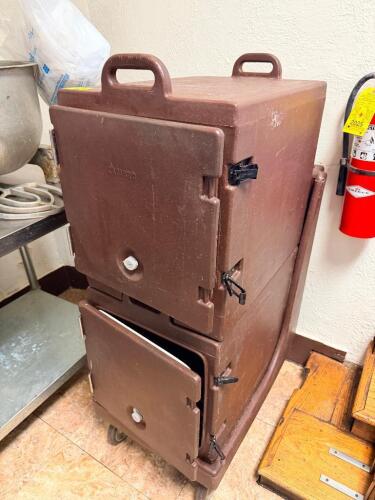 (2) CAMBRO STACKING CATERING BOXES. ( BROWN )