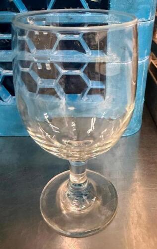 (25) GLASS WATER GOBLETS W/ GLASS RACK