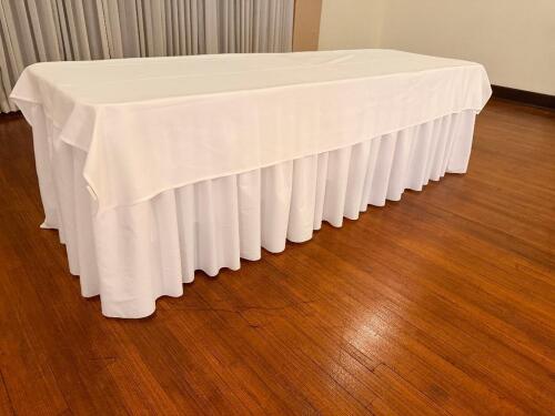 (3) 8' FOLDING TABLES.