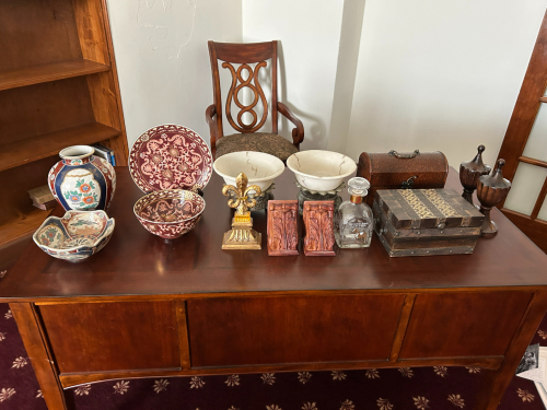 LARGE LOT OF DECOR