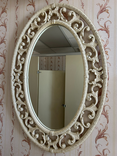 (1) WHITE HANGING MIRROR