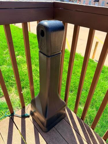 BLACK PLASTIC SMOKER ASH TOWER.