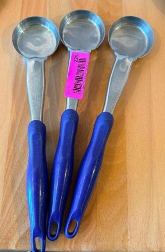 (3) STAINLESS PORTION SERVERS.