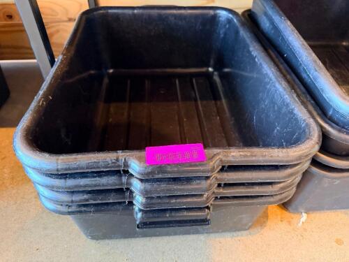 (4) PLASTIC BUS TUBS W/ LIDS