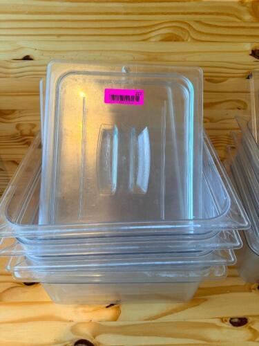 (4) HALF SIZE PLASTIC INSERTS W /LIDS