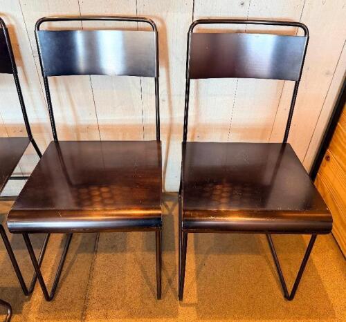 (4) METAL RESTAURANT CHAIRS