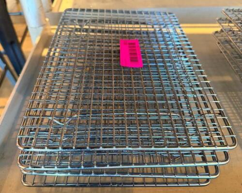 (4) 1/4 SIZE WIRE COOLING PANS