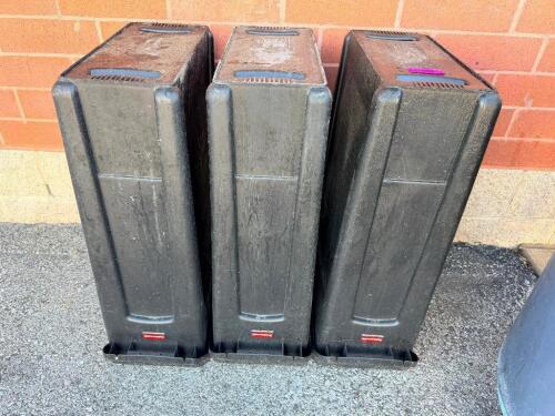 (3) 20 GALLON BLACK BAR SIDE TRASH CANS.
