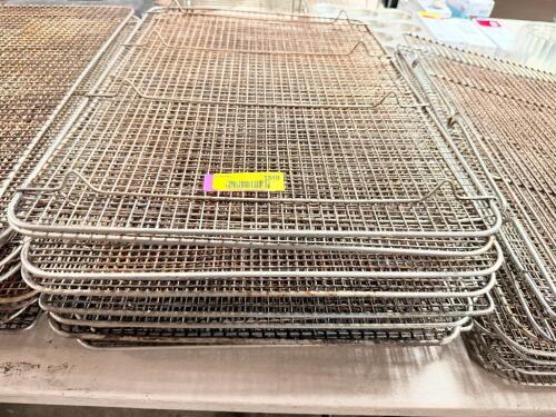 (6) FULL SIZE WIRE COOLING RACKS