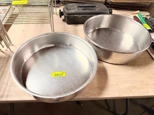 (2) 14" STAINLESS PANS