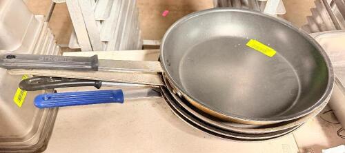 (3) 10" SKILLETS.