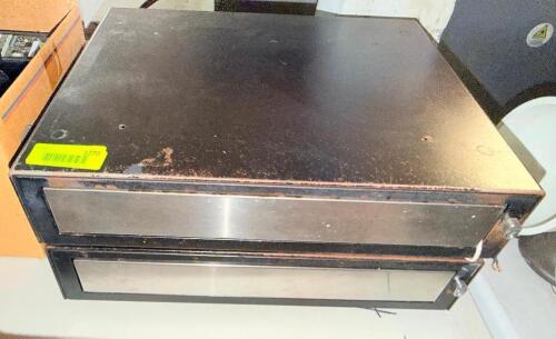 (2) CASH DRAWER - NO KEY