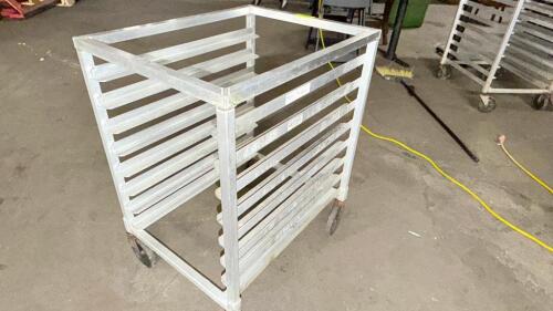 HALF SIZE TEN PAN ROLL ABOUT TRAY RACK.
