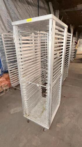 TRAY RACK