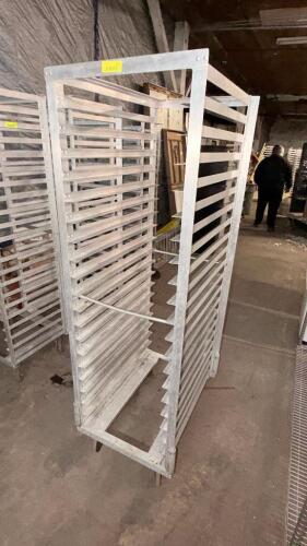 TRAY RACK