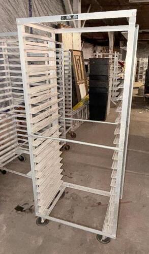 TRAY RACK