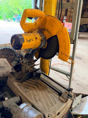 DEWALT D28715 14" CHOP SAW.