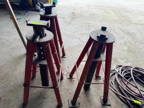 (3) HEAVY DUTY ADJUSTABLE JACK STANDS