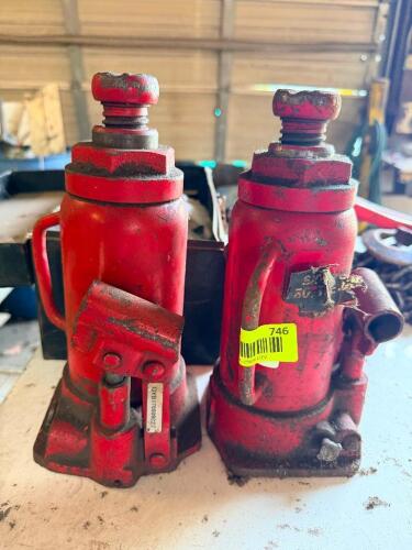 (2) 10 TON BOTTLE JACKS