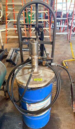 MOBILE GREASE CADDY W/ PUMP/