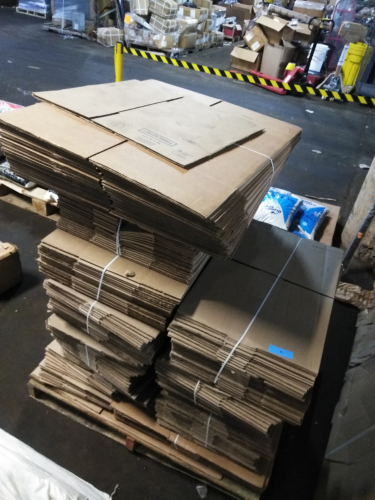 (1) PALLET OF (260) CARDBOARD MOVING BOXES
