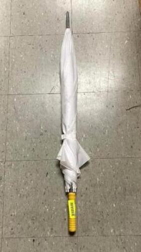 STANDARD SIZE UMBRELLA IN WHITE
