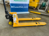 2 TON NARROW FORK LIFT. - 10