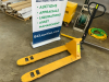 2 TON NARROW FORK LIFT. - 4